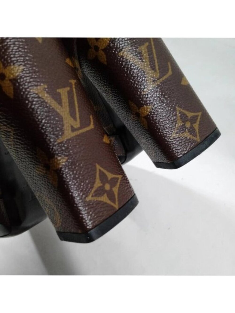 Authentic Louis Vuitton Monogram Star Trail Ankle Boots Black Leather - Picture 7 of 9